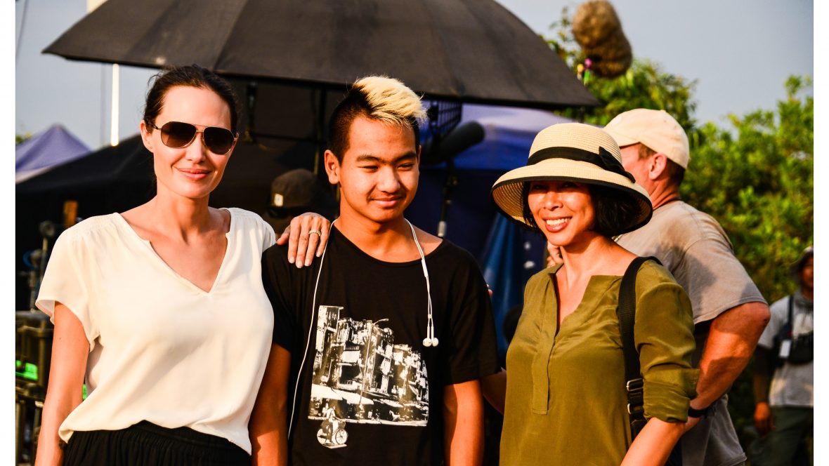 Angelina Jolie on the set of the Netflix film 'First they killed my father' in Cambodia.