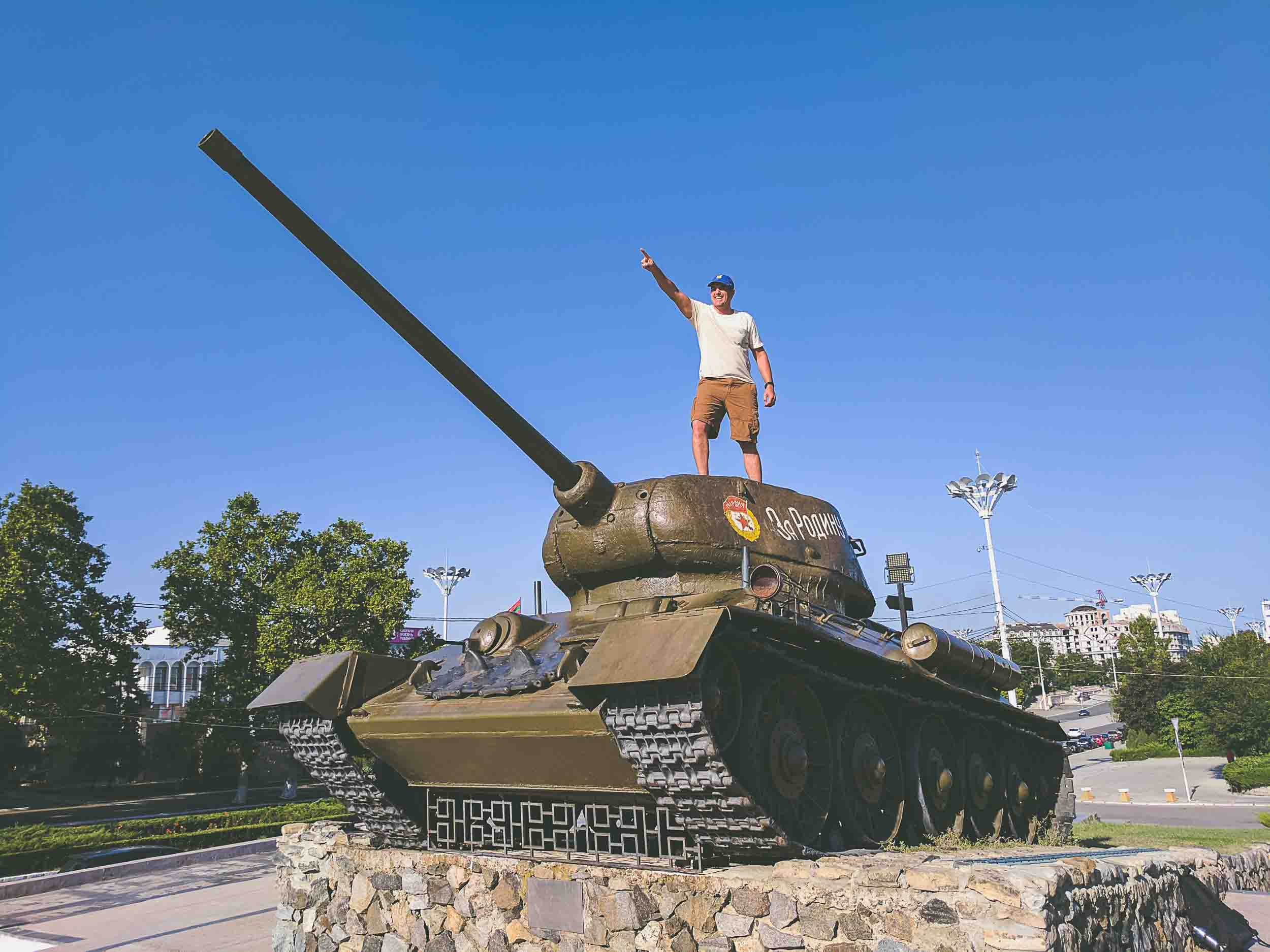 Transnistria-tank-pose-Photo-credit-Bill-Fink.jpg