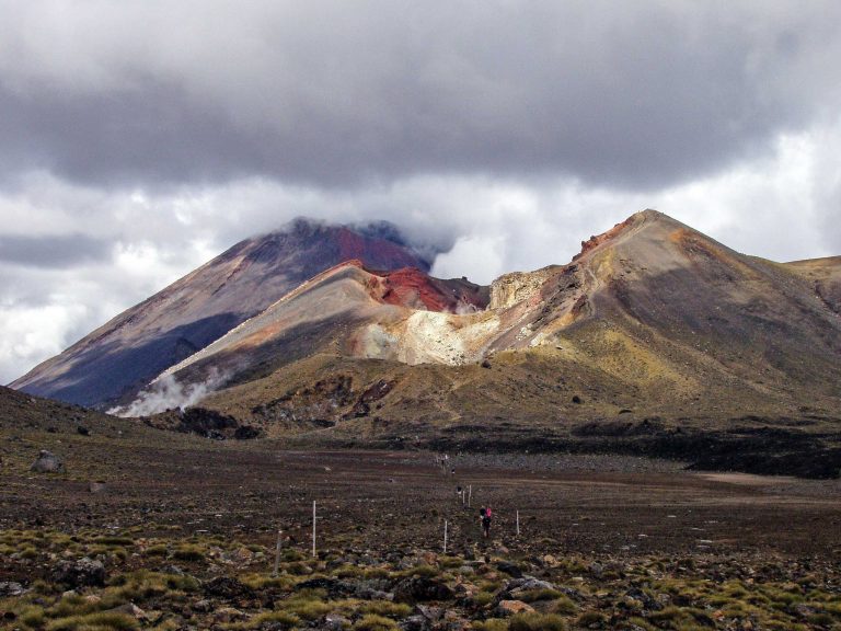 Tackling Mordor on New Zealand's best day hike | Adventure.com