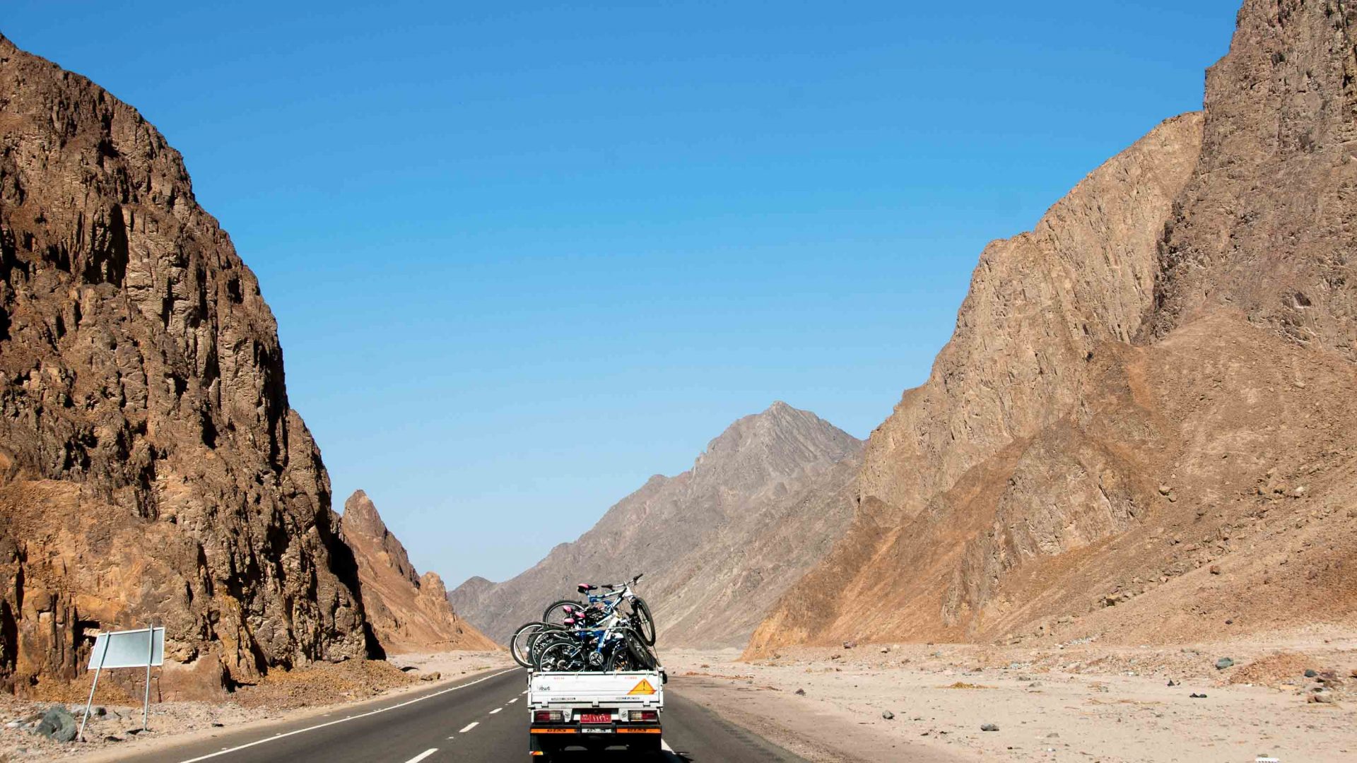 Driving through the Eastern Desert.