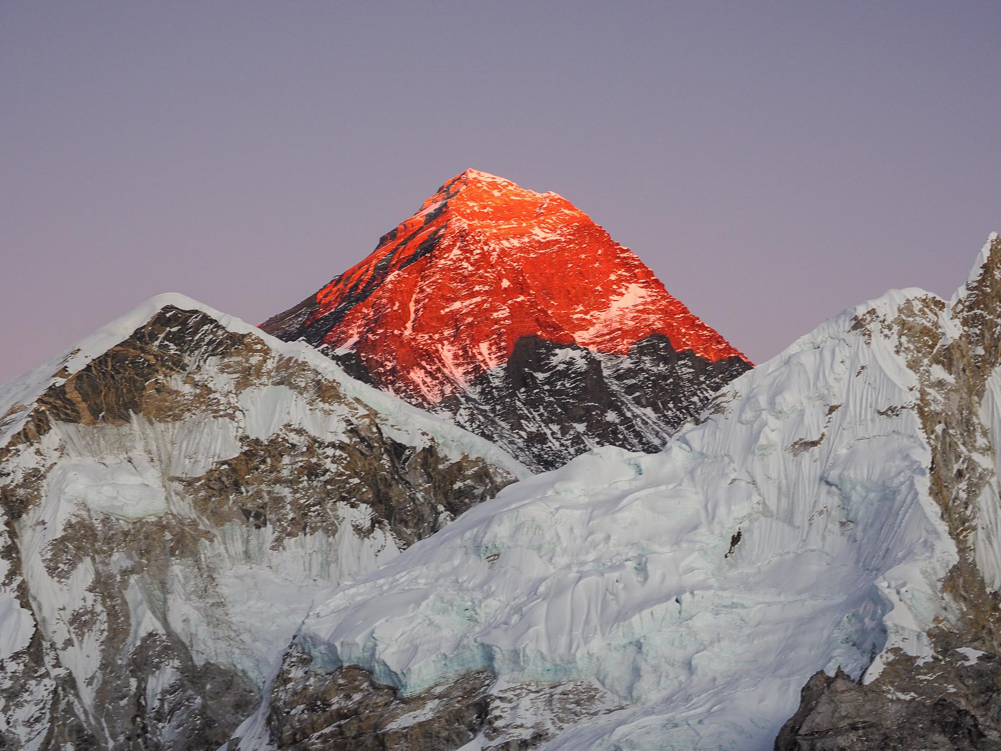 Эверест (Джомолунгма или Чомолунгма), 8848 м