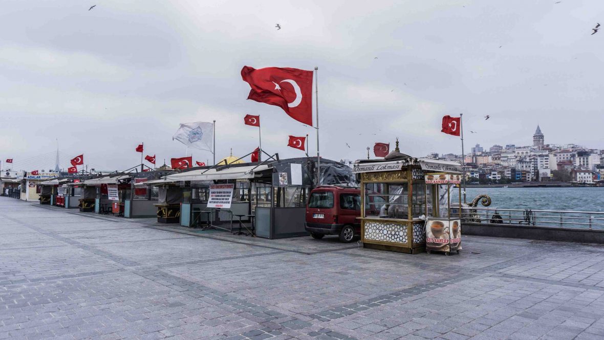 In harborside Eminönü, close to the city's bazaars including the Egyptian Bazaar or Spice Bazaar, and the Grand Bazaar.