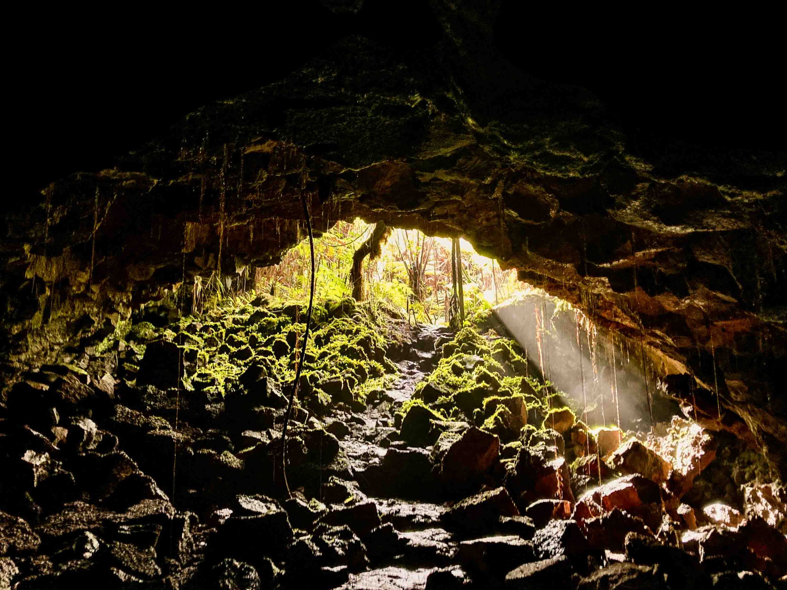 Kazumura Cave. Caves adventures