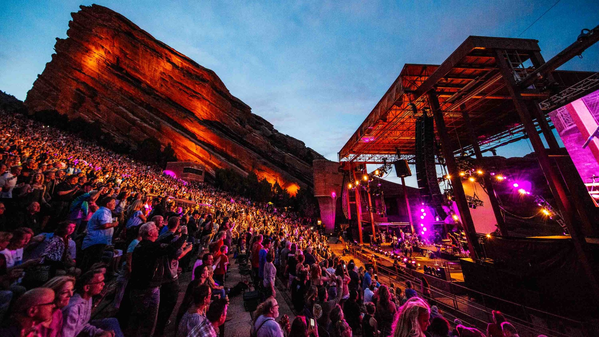Why does the music sound so good at Colorado’s Red Rocks amphitheater?
