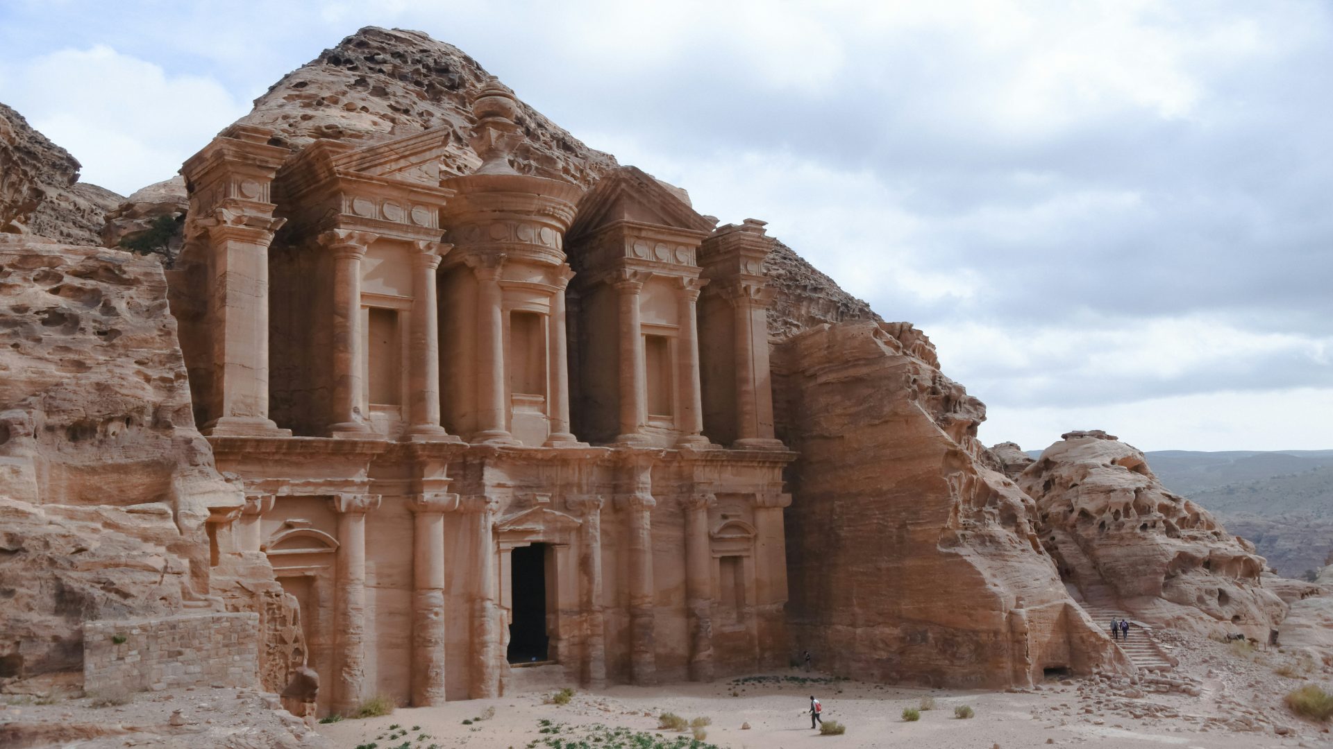 The structure of Petra.