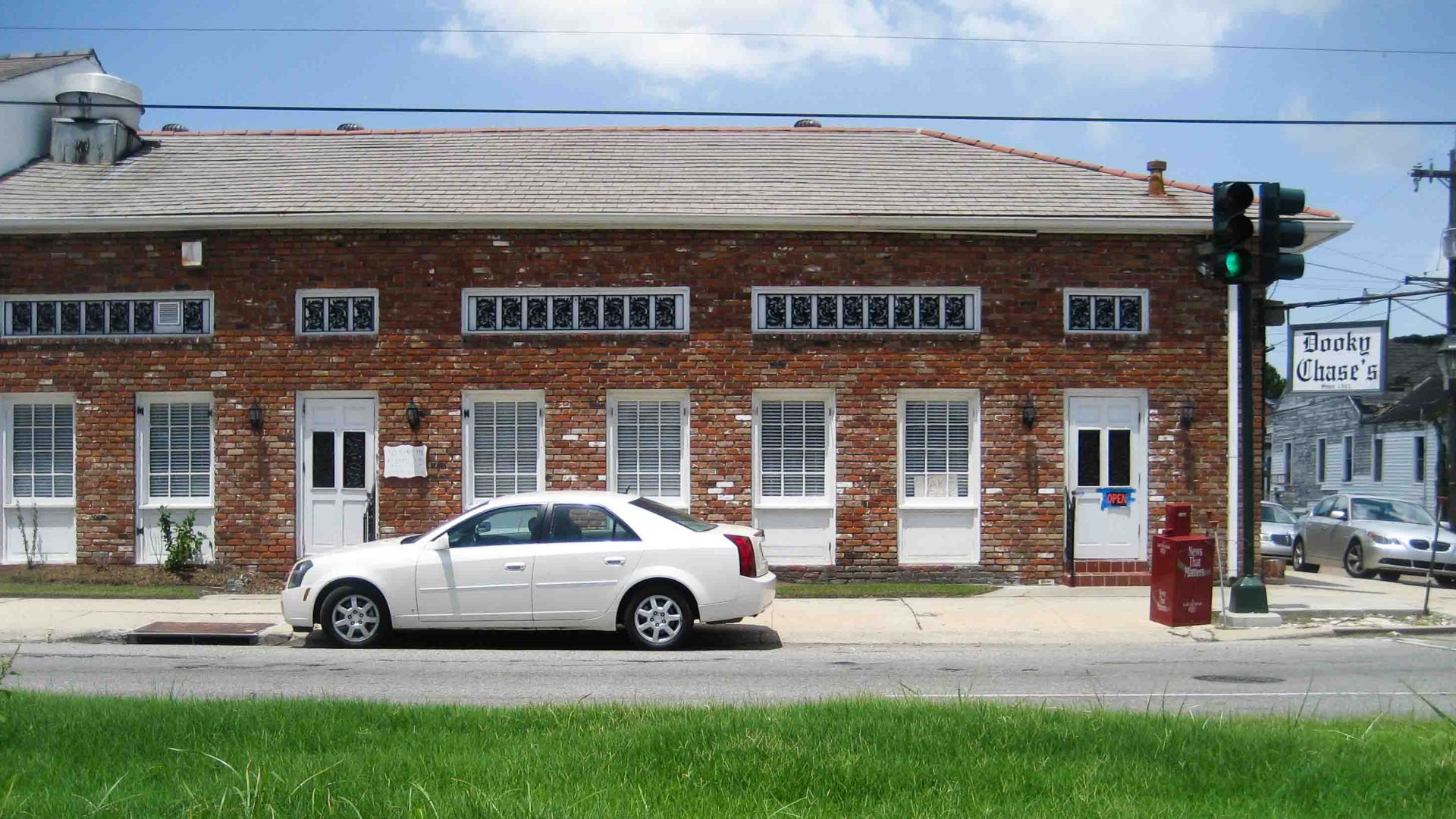 The brick exterior of a restaurant.