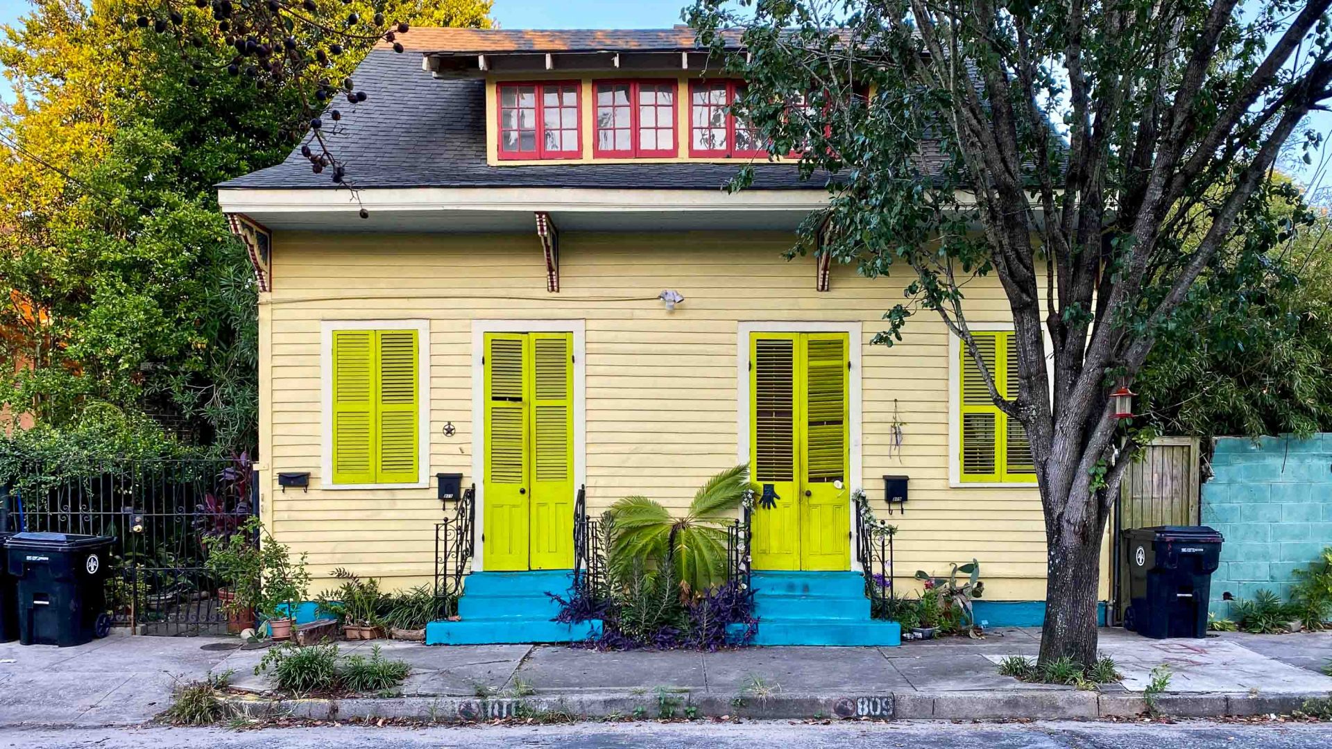 A yellow home in New Orleans.