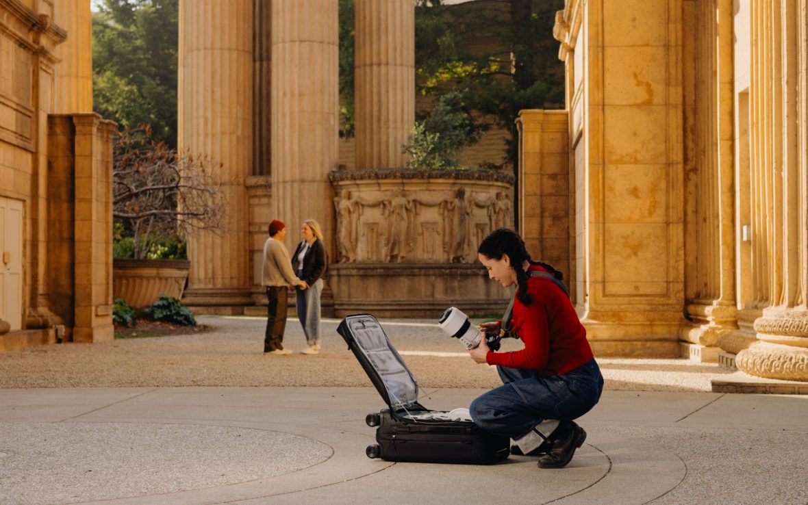 Bye bye clamshell cases. Hello drawbridge lids. Is this the best carry-on suitcase out there?