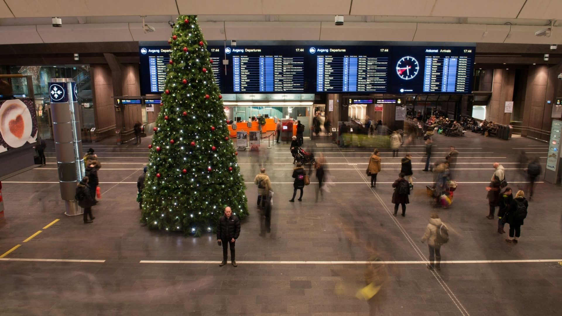 Clever, weightless(ish) gifts for the traveler who already has it all