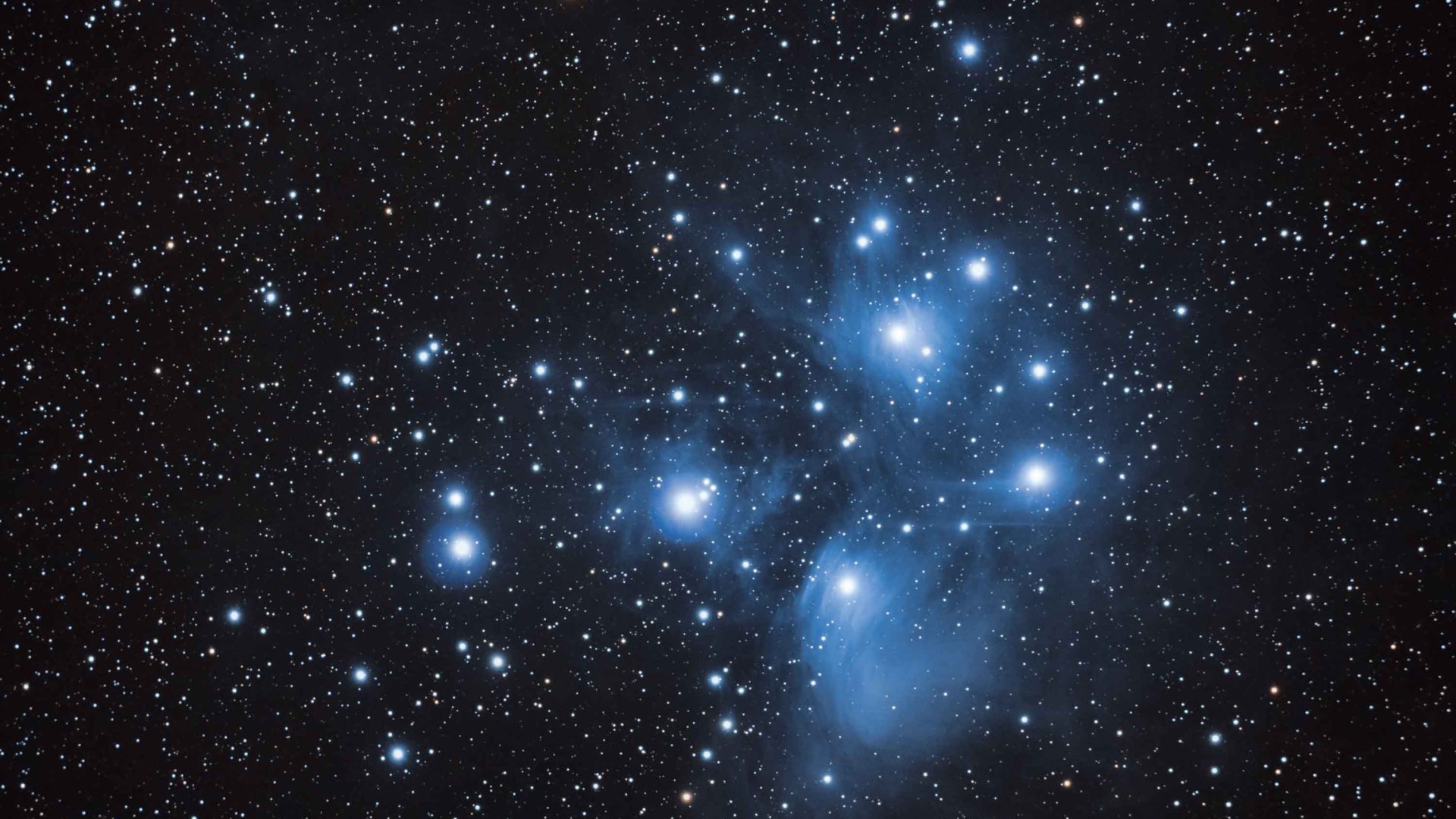 A star cluster in the night sky.
